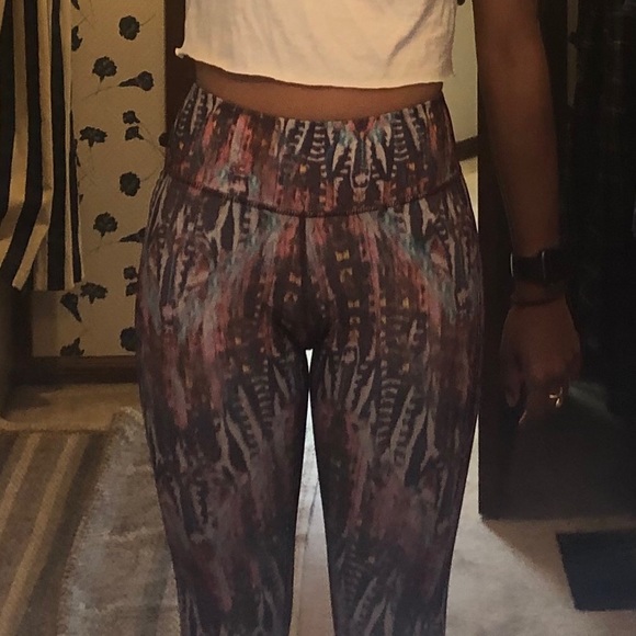 American Eagle 7/8 length leggings; size XS - Picture 2 of 6